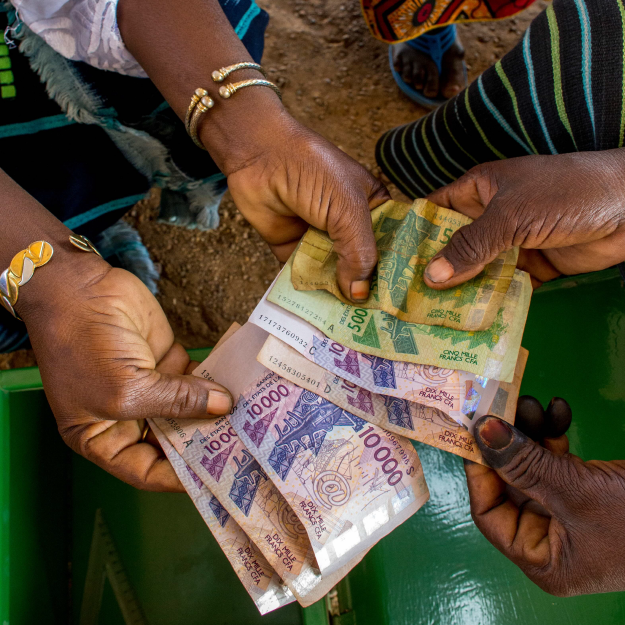 Card finance advance